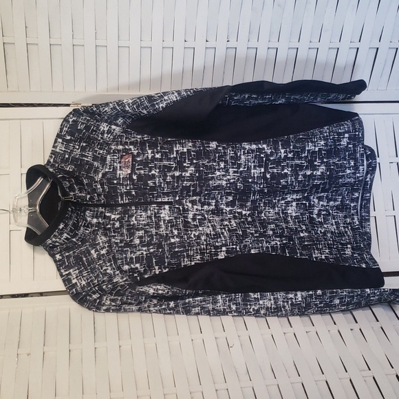 The North Face 1/2 zip long sleeve black and gray mens sweater size M - Picture 1 of 6